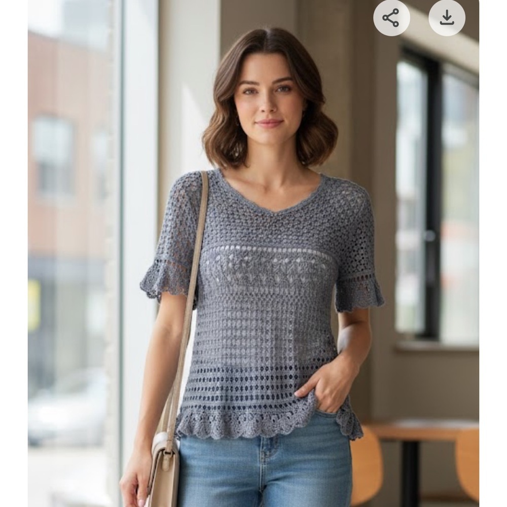 Carol Anderson Gray Crochet Short Sleeve Top